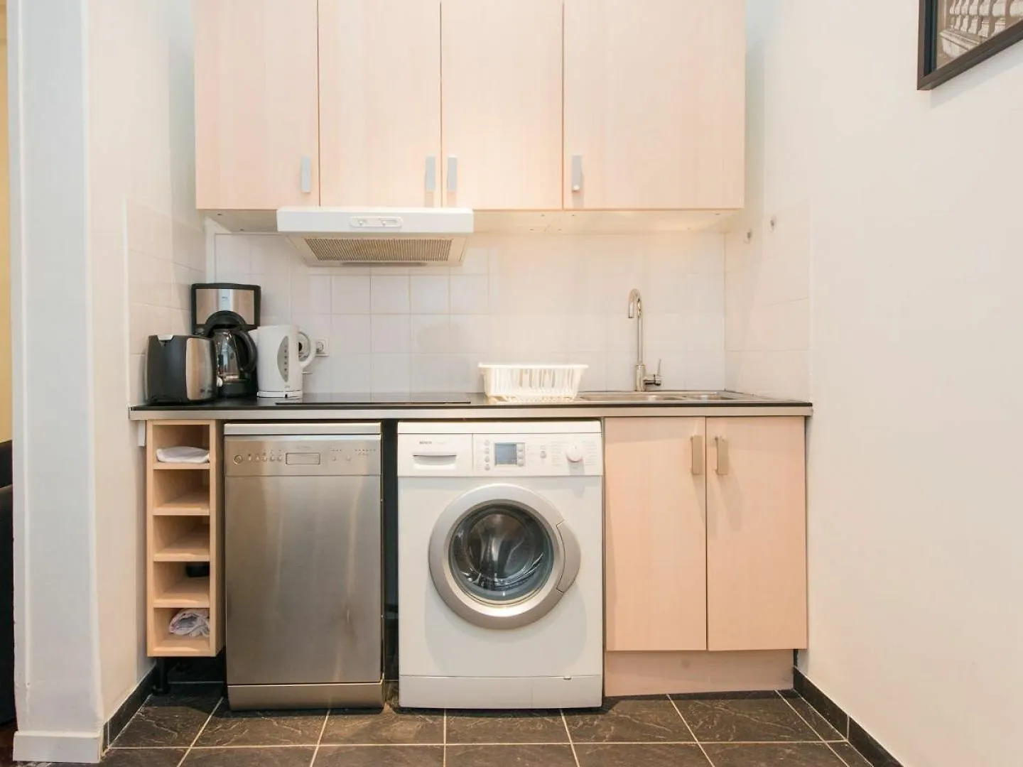 Berri Apartment *